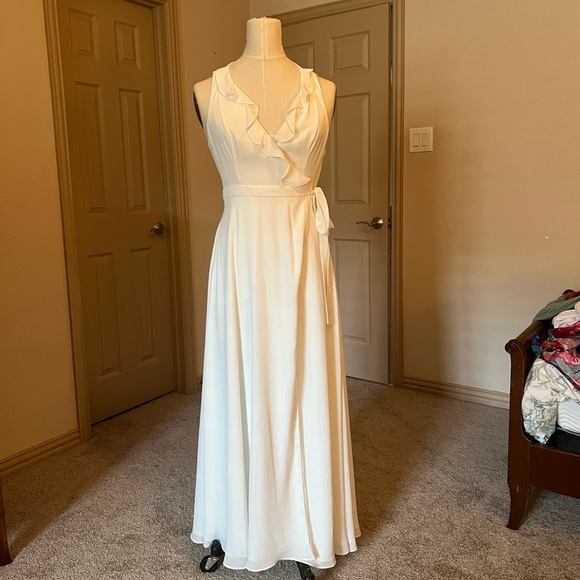 BRIDESMAID Dress - Fame & Partners - Ruffle Front Wrap Dress Ivory - Size 10 - Picture 1 of 5